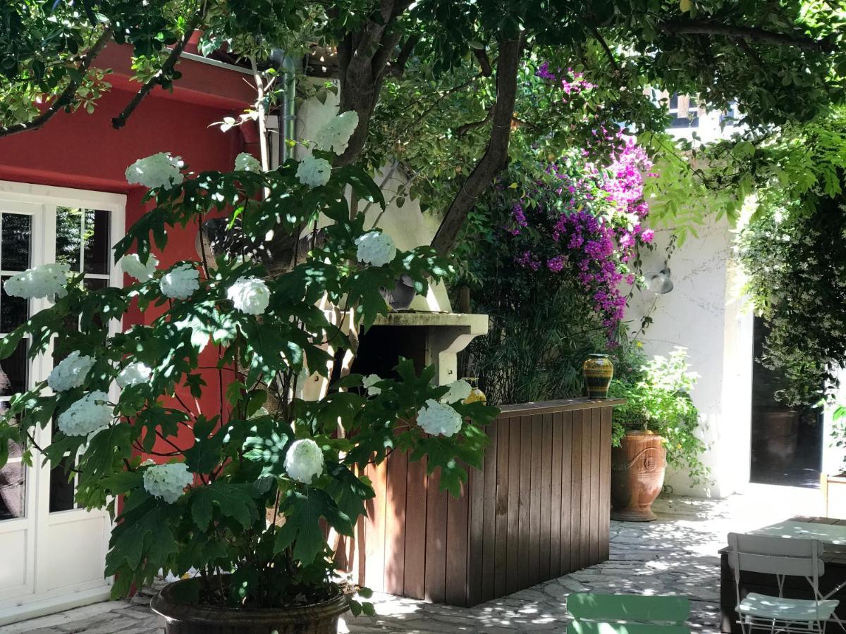 Hotel Saint Louis Aigues-Mortes Zewnętrze zdjęcie