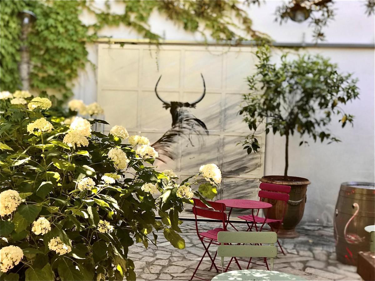 Hotel Saint Louis Aigues-Mortes Zewnętrze zdjęcie