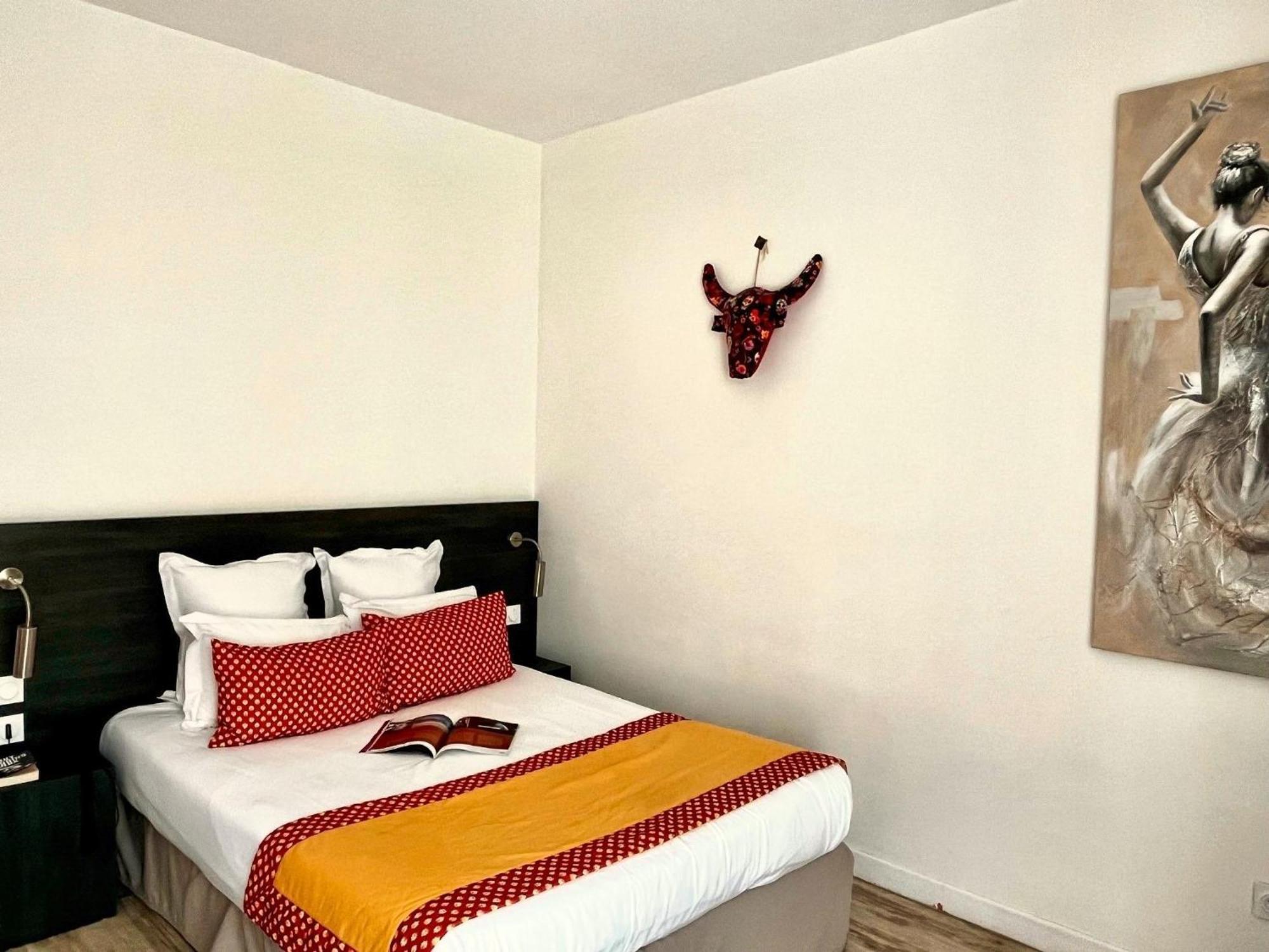 Hotel Saint Louis Aigues-Mortes Zewnętrze zdjęcie