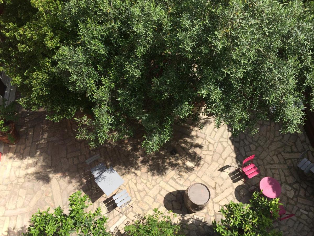 Hotel Saint Louis Aigues-Mortes Zewnętrze zdjęcie